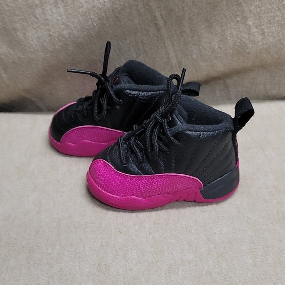 Jordan Shoes Jordan Girls Shoes Size 4 Black Pink Poshmark